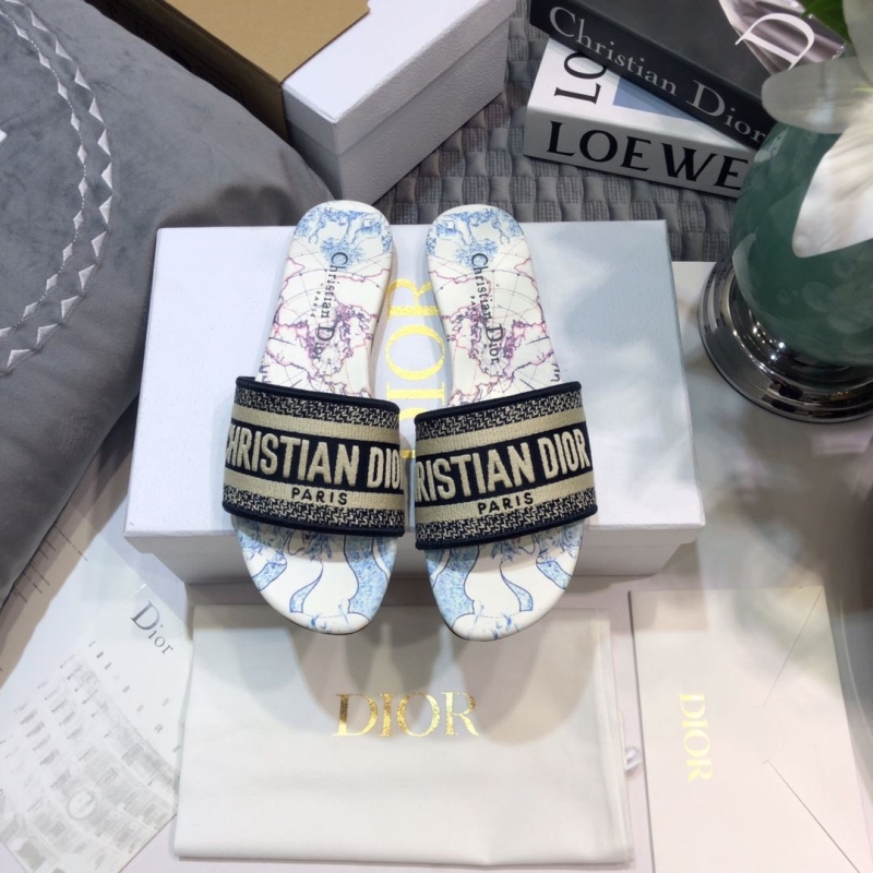 ch**an D*or slippers